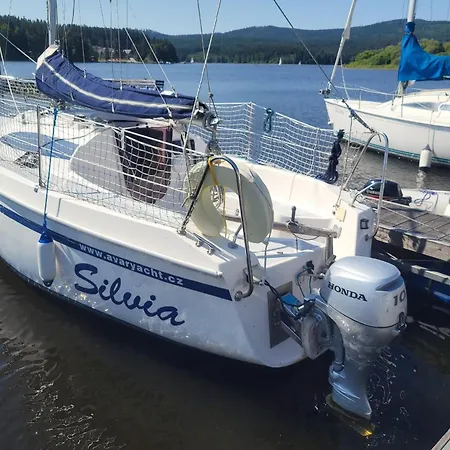 Båthotell Lipno Blue Marine Na Vode - Stacionarni Plachetnice *