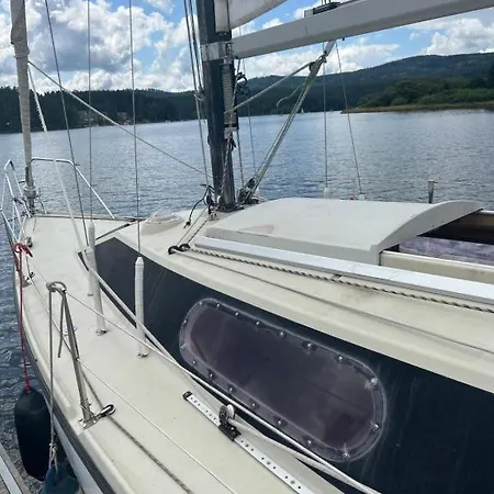 بوتيل Lipno Blue Marine Na Vode - Stacionarni Plachetnice *