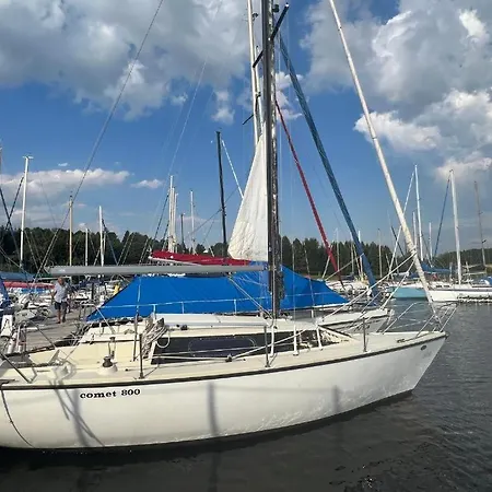 Lipno Blue Marine Na Vode - Stacionarni Plachetnice Båthotell Frymburk