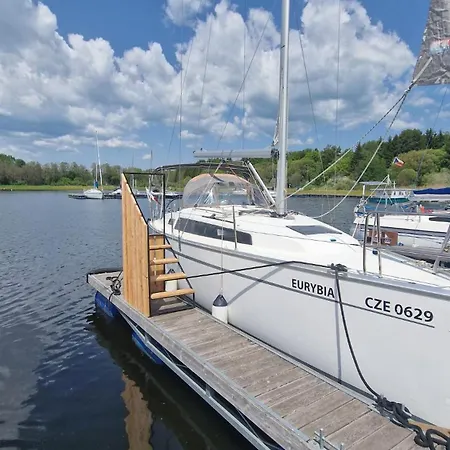 Båthotell Lipno Blue Marine Na Vode - Stacionarni Plachetnice Frymburk