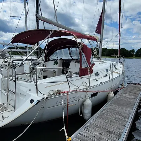 Båthotell Lipno Blue Marine Na Vode - Stacionarni Plachetnice *