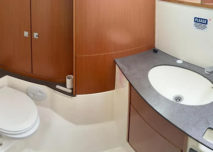 Na Vode Hotel na wodzie Frymburk